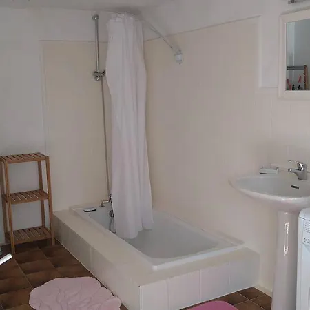 Le Moulin De La Borie 度假居 *