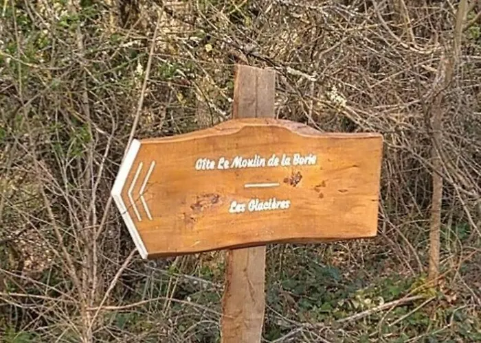 Casa de Férias Le Moulin De La Borie *